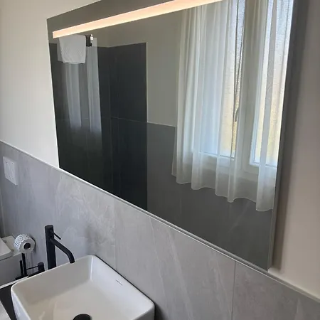 Tecnopolo 4*